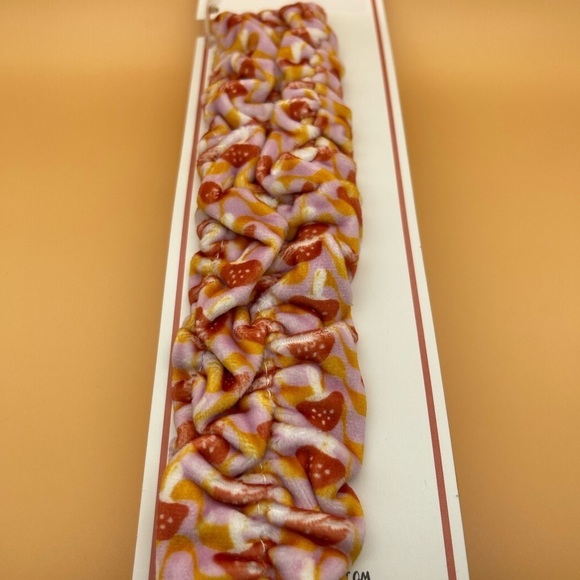 Spa Headband in Mushroom Print, NWT - Picture 7 of 7